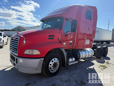 2016 Mack CXU613 Pinnacle 6x4 Tracteur Routier Couchette (Inoperable)