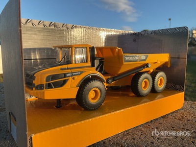 Volvo A25G Articulated Dump Truck Toys