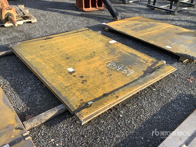 Quantity of (2) 2025 Kit Containers Steel 6 ft x 7 ft 10 in (.75 in Thick) Płyty stalowe