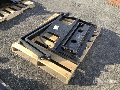 2025 Kit Containers MUFF-36-42 48 in Horquillas para minicargadora