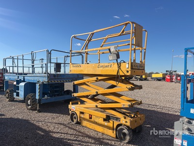 2007 Haulotte COMPACT8 Elevador de tijera