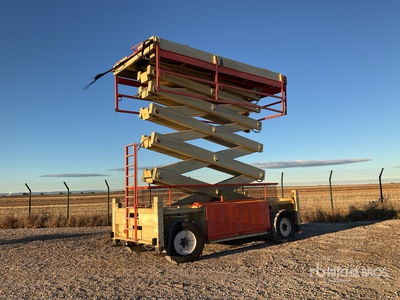 2005 JLG 245-25 4x4 Diesel Scissor Lift