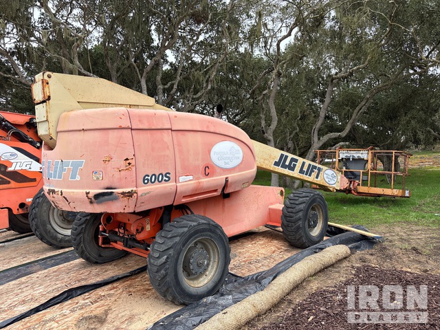 ELEVADOR TELESCóPICO 2001 JLG 4WD 600S