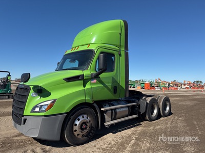 2019 Freightliner Cascadia 116 6x4 Ciągnik siodłowy T/A z kabiną dzienną