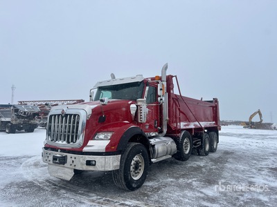 2021 International HX620 8x4 Tri/A Camión dumper