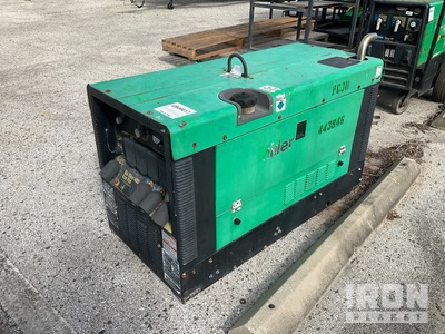 2012 Miller Big Blue 400 Multi-Process Soldadora motorizada (Inoperable)