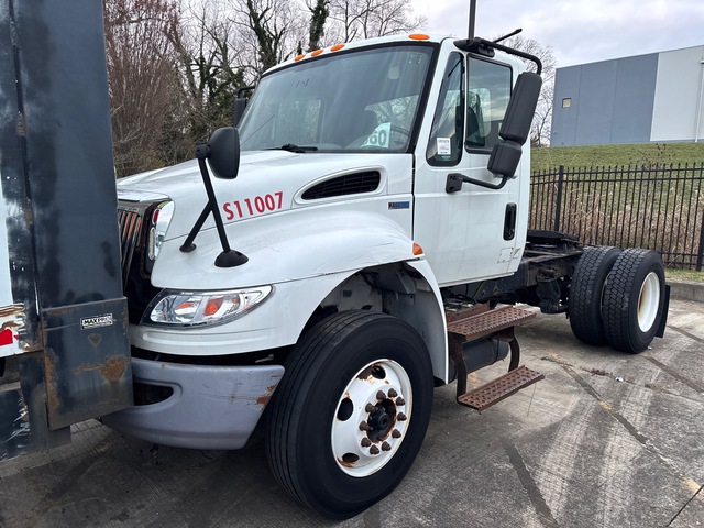 2012 International 4400 4x2 S/A Day Cab Truck Tractor (Inoperable)