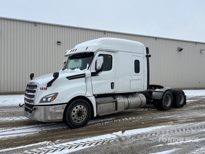 2019 Freightliner Cascadia 126 6x4 Sleeper Truck Tractor