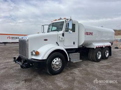 2007 Peterbilt 378 4000 gal 6x4 Water Truck