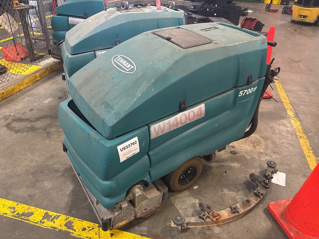 2014 Tennant 5700 Walk-Behind Electric Floor Scrubber (Inoperable)