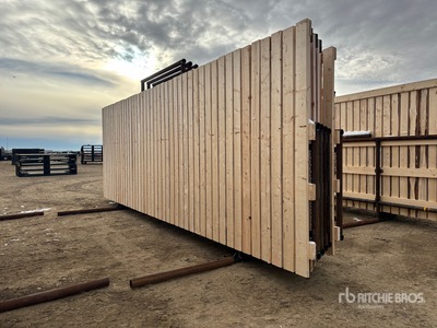 Quantity of (5) 24 ft 風よけフェンス