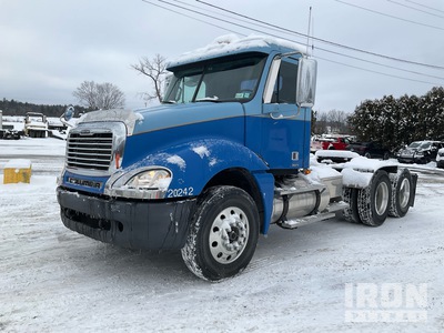 2007 Freightliner Columbia CL120 6x4 T/A Day Cab Truck Tractor
