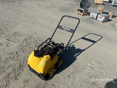 Mustang LF-88D ضاغطة الألواح الاهتزازية (Unused)