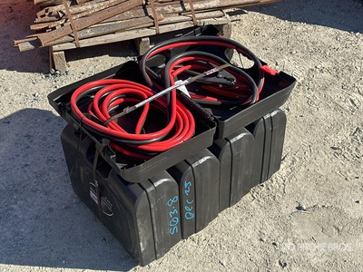 Quantity of (5) 25 ft, 800 amp Booster Cables Varios, tienda, almacen, consumidor (Unused)