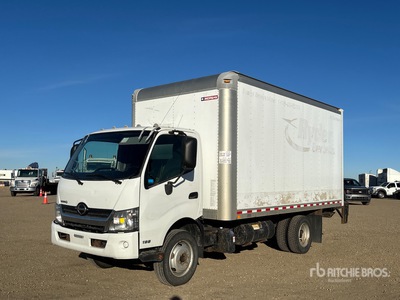2019 Hino 195 4x2 Moving Van Truck