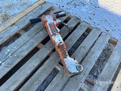 2014 APT Pneumatic Demolition Breaker