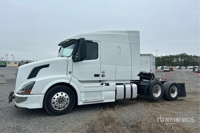 2018 Volvo VNL630 6x2 T/A Sleeper Truck Tractor