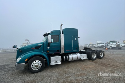 2017 Peterbilt 579 6x4 T/A Sleeper Truck Tractor