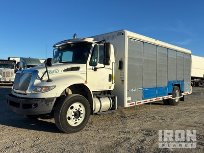 2009 International 4300 Hybrid 4x2 12 Bay Beverage Truck