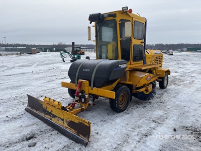 2017 Superior Broom DT80J Miotła samobieżna