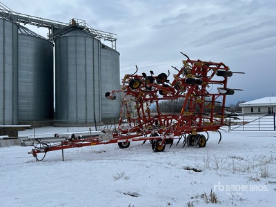 2003 Bourgault 9400 54 ft Cultivator