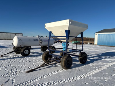 Taylor TE 100 Tow-Behind Electric Fertilizer Bagger