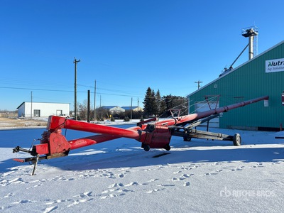 2010 Wheatheart SA1371 13 in x 71 ft Swing Barrena de grano