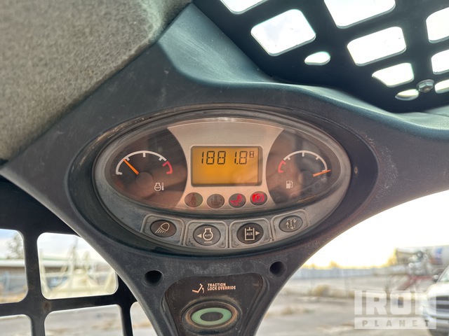 MINI CARGADOR SOBRE RUEDAS 2016 BOBCAT LOADER