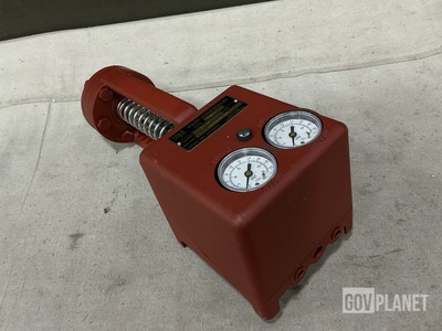 (2) Leslie Controls PDAP-1 Pilot Controllers