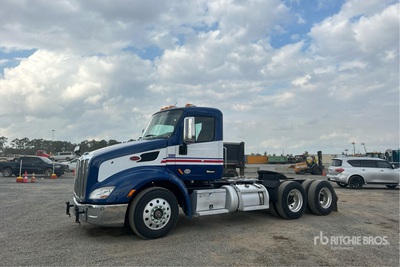 2016 Peterbilt 579 6x4 T/A Day Cab Truck Tractor