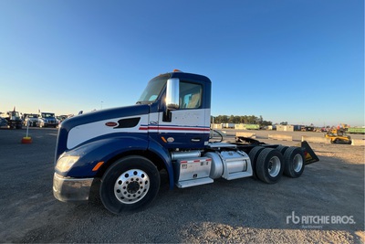 2016 Peterbilt 579 T/A Day Cab Truck Tractor