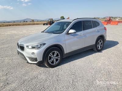 2019 BMW X1 Camioneta /  سيارة رياضية متعددة الاستخدامات