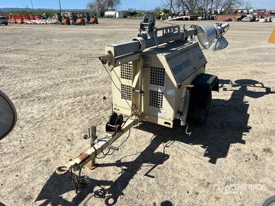 2005 Ingersoll Rand を見 Light Tower