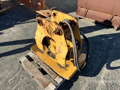 24 in Excavator Plate Compactor