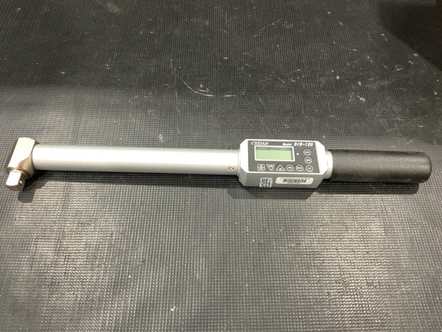 (2) Cedar DIW-120 Torque Wrenches