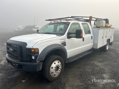 2008 Ford F-550 XL 4x4 Crew Cab Camion utilitaire