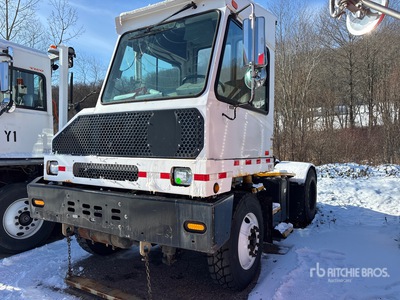 2015 Capacity Sabre 4x2 Spotter Truck