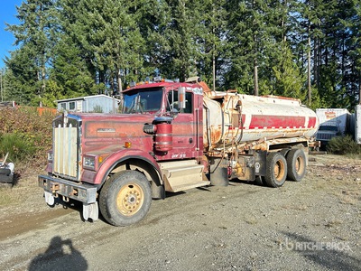 1986 Kenworth W900 4000 gal 6x4 Water vrachtwagen