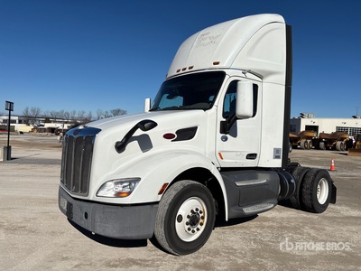 2017 Peterbilt 579 4x2 S/A Day Cab Truck Tractor