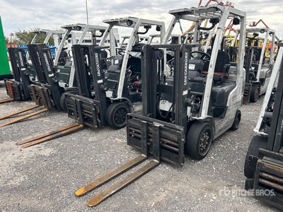 2013 Nissan MCP1F2A20LV 4000 lb Cushion Tire Forklift