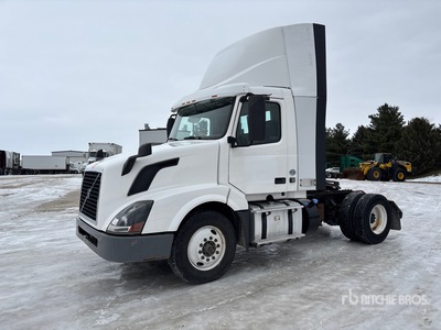 2016 Volvo VNL 4x2 تراكتور شاحنة (أحادي المحور) (Inoperable)