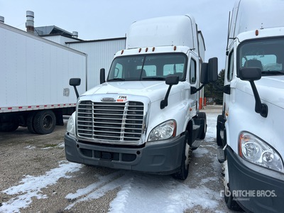 2016 Freightliner Cascadia 125 4x2 تراكتور شاحنة (أحادي المحور) (Inoperable)
