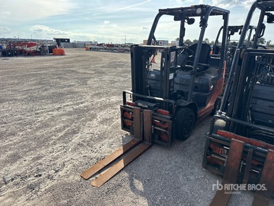 2014 Toyota 8FGCU20 4000 lb Cushion Tire Chariot Élévateur