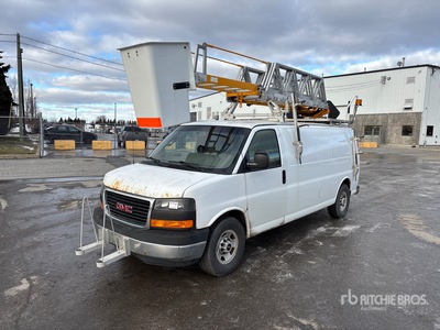 2017 GMC Savana 3500 4x2 バケツトラック