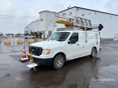2017 Nissan NV 3500 Kastenwagen mit Hubarbeitsbühnen