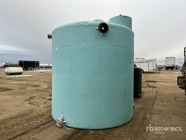 Gal Ratchie Zeebest Plastics 2500 gal Water Tank | Ritchie Bros. Auctioneers