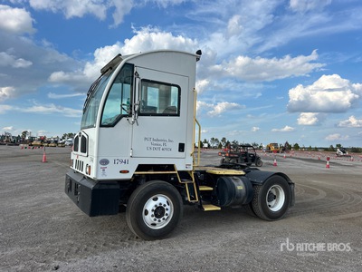 2020 Autocar XSpotter 4x2 Spotter Truck