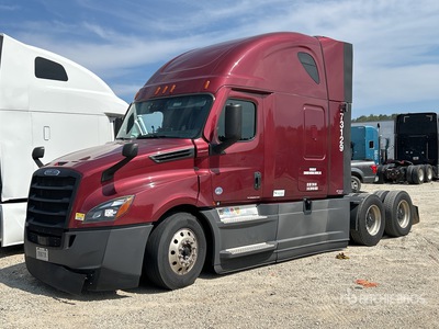 2020 Freightliner Cascadia 126 6x4 T/A Sleeper Truck Tractor