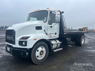 2023 Mack MD742 4x2 Portavheiculos