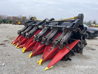 2001 Geringhoff 12 Row Corn Tête de moissonneuse-batteuse